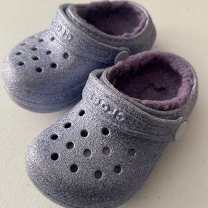 CROCS Kids Shimmering Purple Slippers